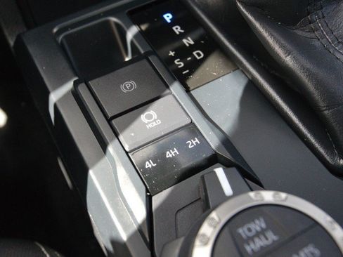 Used 2024 Toyota Tacoma TRD Off-Road w/ TRD Off Road Upgrade Package AWD/4WD image 26