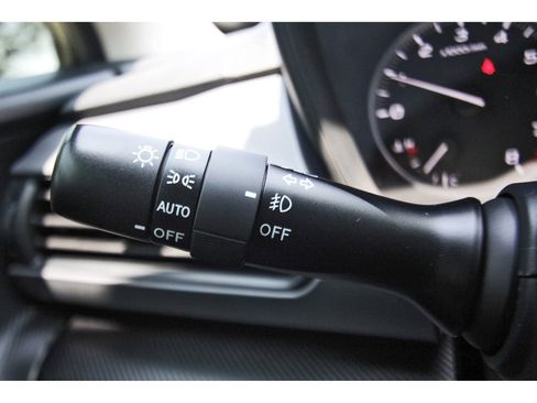 Certified 2024 Subaru Crosstrek 2.0i Premium AWD/4WD image 17
