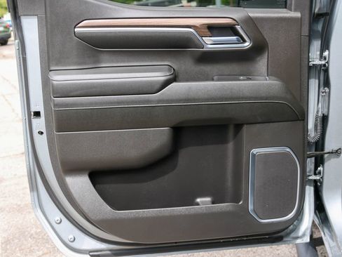 Used 2024 Chevrolet Silverado 1500 LT Trail Boss w/ Convenience Package II AWD/4WD image 15