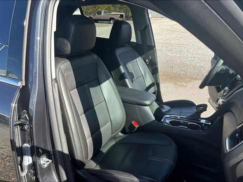 Used 2022 Chevrolet Equinox Premier AWD/4WD image 7