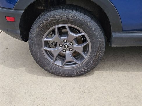 Used 2024 Ford Bronco Sport Badlands image 11