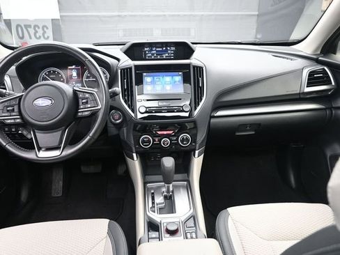 Used 2023 Subaru Forester Premium image 9