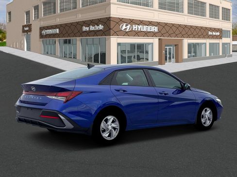 New 2026 Hyundai Elantra SE w/ Cargo Package FWD image 8