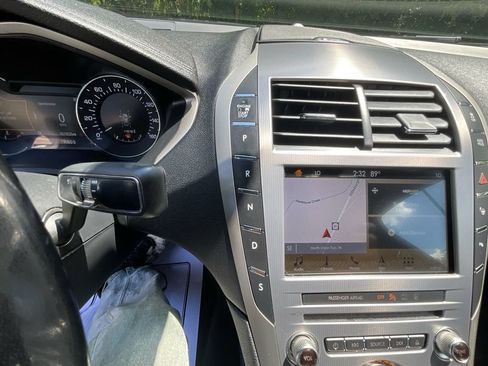 Used 2019 Lincoln MKZ Reserve AWD/4WD image 21