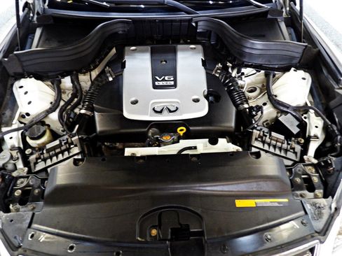 Used 2015 INFINITI QX50 Journey w/ Premium Package image 24