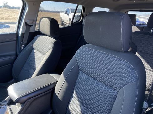 Used 2021 GMC Acadia SLE w/ Driver Convenience Package image 9