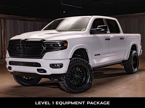 Used 2024 RAM 1500 Limited AWD/4WD image 5