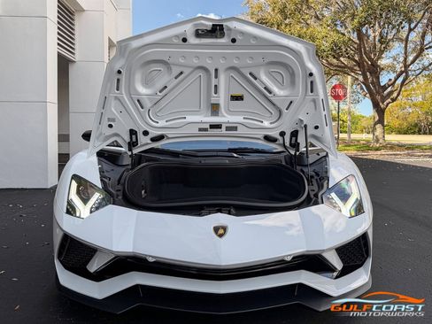 Used 2017 Lamborghini Aventador S image 49