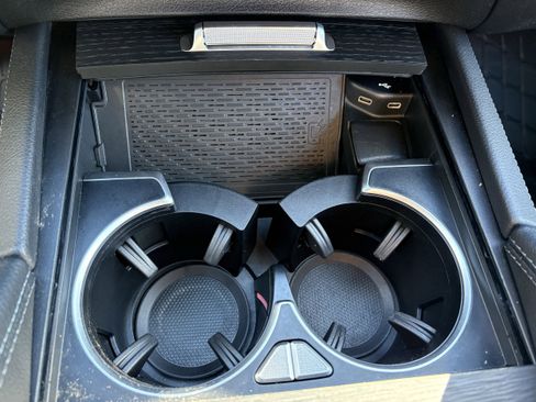 Used 2024 Mercedes-Benz GLE 350 4MATIC image 19