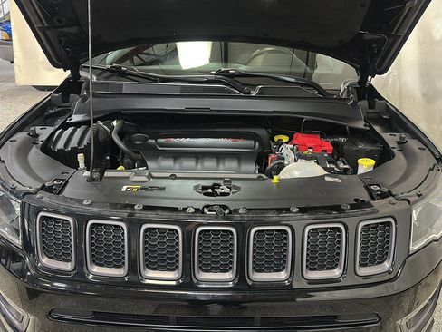 Used 2021 Jeep Compass Latitude AWD/4WD image 14