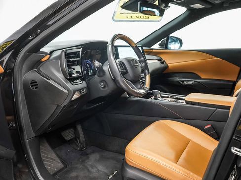 Used 2024 Lexus RX 350h w/ Convenience Package image 18