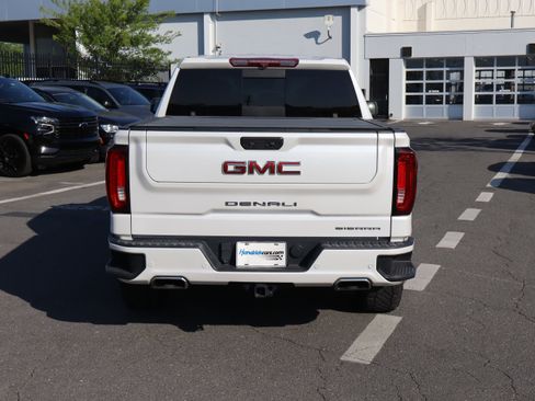 Used 2023 GMC Sierra 1500 Denali AWD/4WD image 9