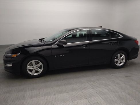 Used 2023 Chevrolet Malibu LS FWD image 2