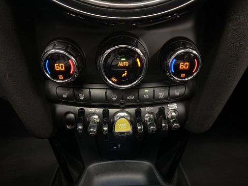Used 2024 MINI Cooper SE FWD image 21
