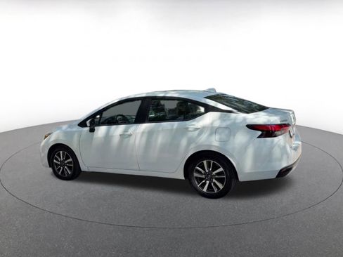 Used 2025 Nissan Versa SV FWD image 10