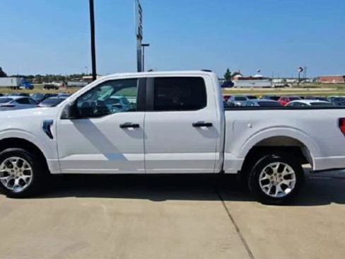 Used 2023 Ford F150 XLT image 5