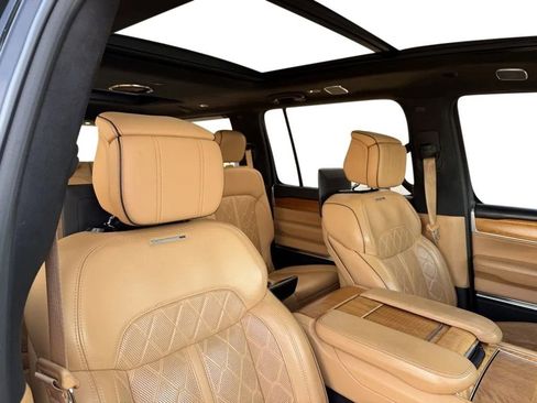 Used 2022 Jeep Grand Wagoneer Series III w/ Rear Seat Video Group 1 image 28