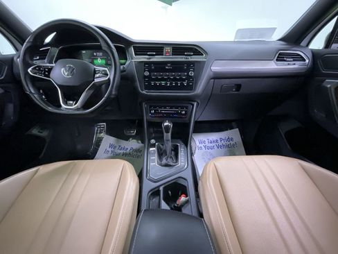 Used 2022 Volkswagen Tiguan SE R-Line FWD image 17