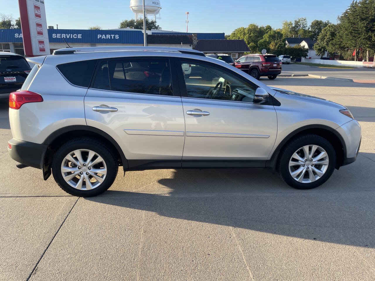 Used 2013 Toyota RAV4 Limited AWD/4WD image 6