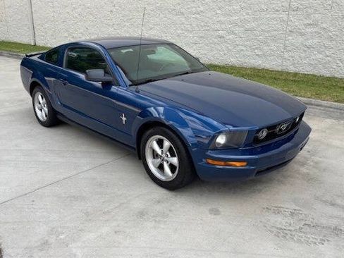 Used 2007 Ford Mustang Coupe RWD image 19