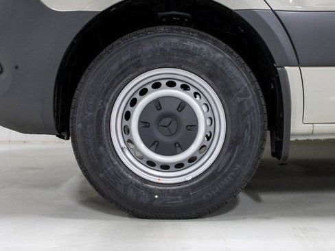 Used 2024 Mercedes-Benz Sprinter 144 Cargo image 7