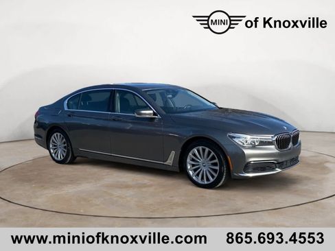 Used 2019 BMW 740i w/ Cold Weather Package image 1