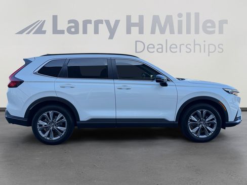 Used 2024 Honda CR-V Sport Touring image 6