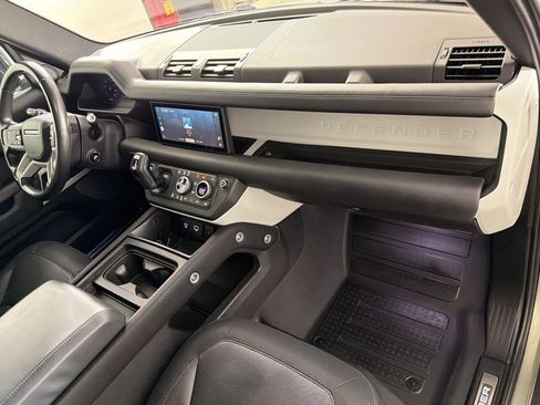 Used 2022 Land Rover Defender 110 X-Dynamic HSE AWD/4WD image 30