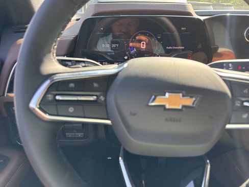 New 2025 Chevrolet Suburban High Country w/ Sun And Tow Package image 19