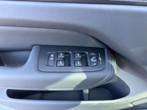 New 2026 Volvo XC60 B5 Plus w/ Protection Package Premier image 13