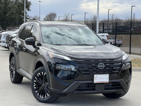 New 2026 Nissan Rogue SV image 2