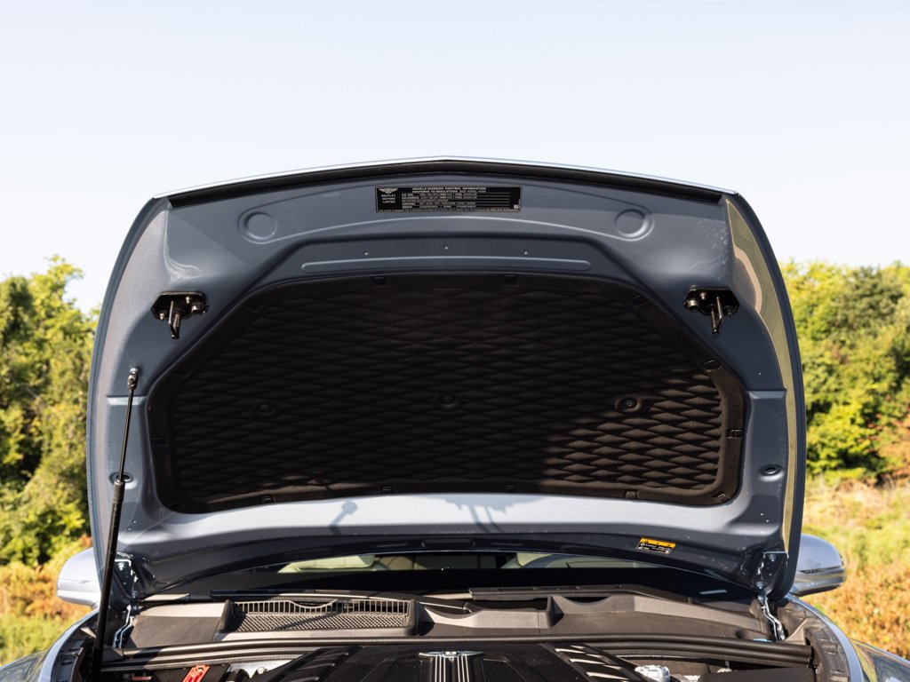 Used 2023 Bentley Bentayga AWD/4WD image 91