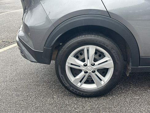 Used 2024 Nissan Kicks S image 17