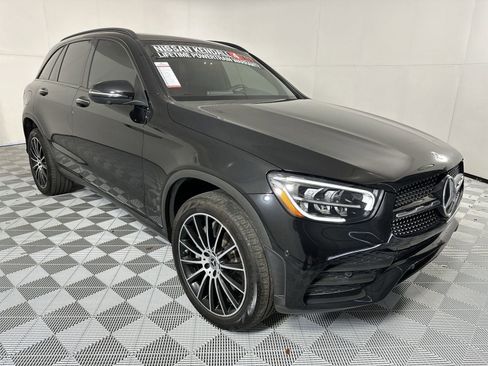 Used 2022 Mercedes-Benz GLC 300 w/ AMG Line image 2