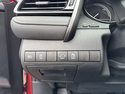 Used 2023 Toyota Camry SE image 16