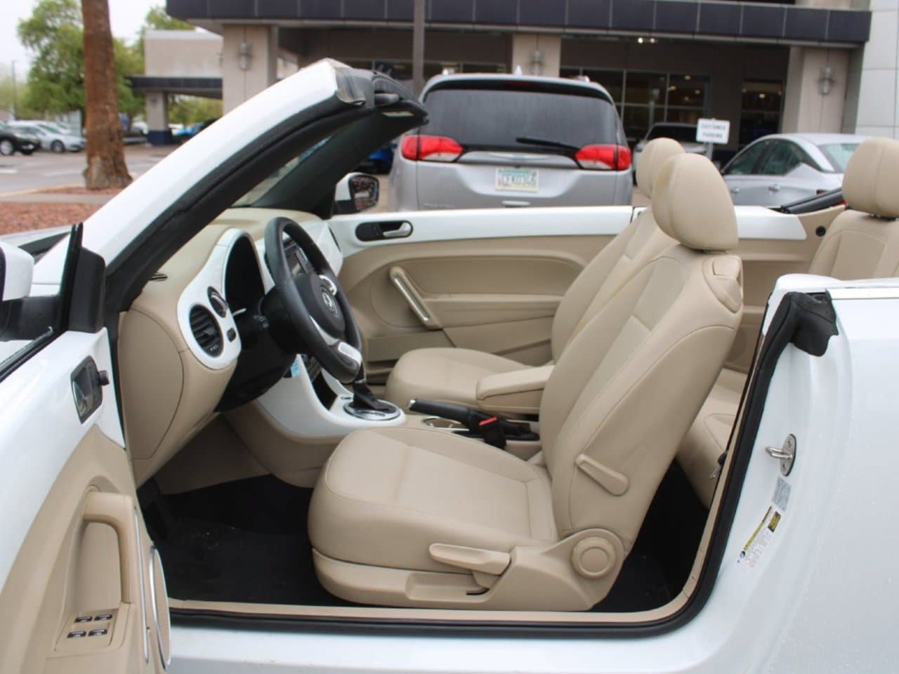 Used 2019 Volkswagen Beetle 2.0T S FWD image 21