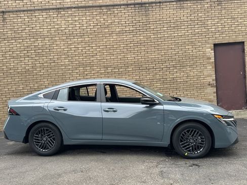 New 2026 Nissan Sentra SV w/ Floor Mat Package FWD image 4