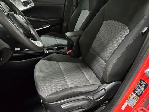 Used 2024 Kia Soul LX w/ Option Group 015 image 21