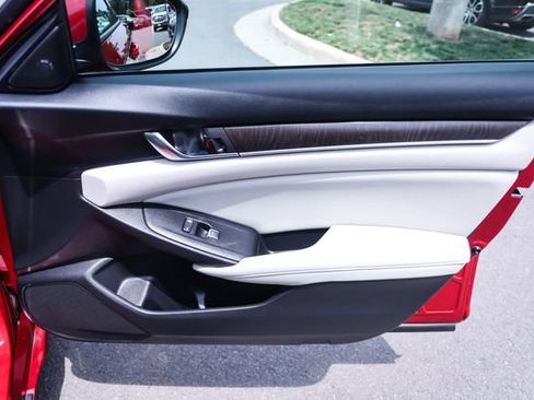 Used 2018 Honda Accord EX-L image 53