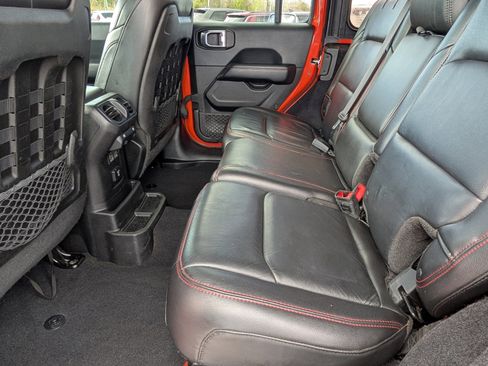 Used 2018 Jeep Wrangler Unlimited Rubicon image 15