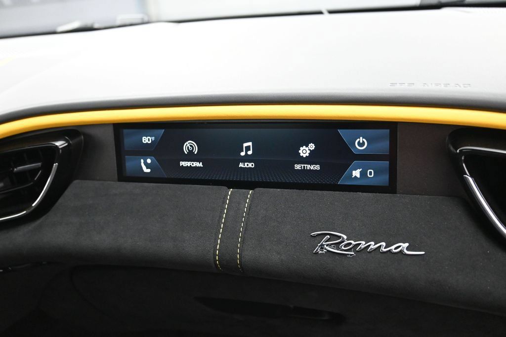Used 2022 Ferrari Roma RWD image 29