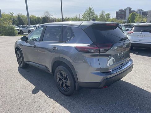 New 2026 Nissan Rogue SV FWD image 5