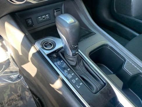 Used 2024 Nissan Sentra SV FWD image 18