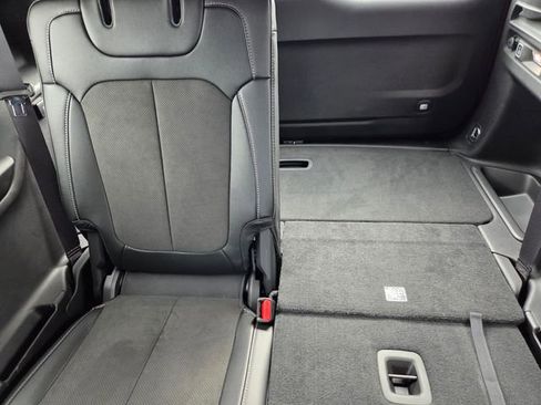 New 2024 Jeep Grand Cherokee L Altitude RWD image 9