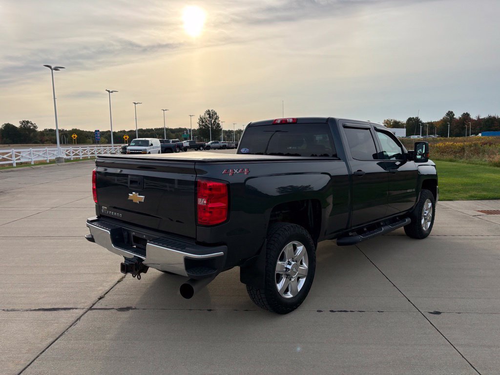 Used 2018 Chevrolet Silverado 2500 W/T w/ WT Convenience Package AWD/4WD image 6