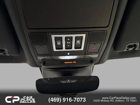 Used 2020 Land Rover Discovery Landmark AWD/4WD image 34