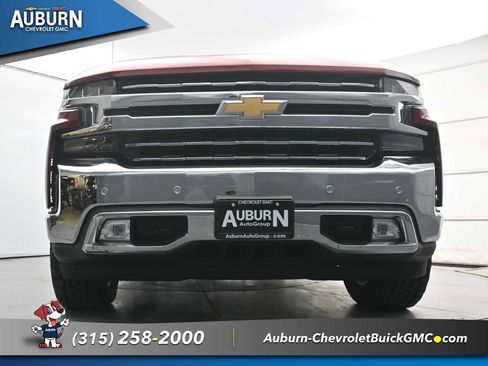 Used 2020 Chevrolet Silverado 1500 LTZ w/ LTZ Premium Package AWD/4WD image 17