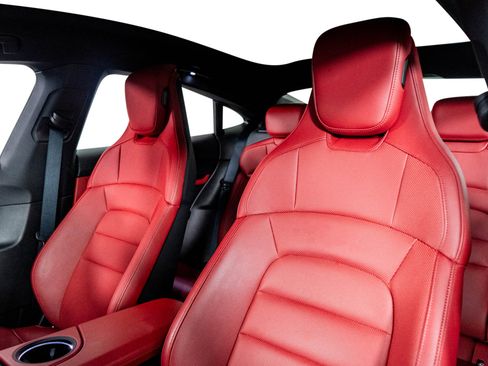 Used 2024 Porsche Taycan 4S w/ Premium Package image 4