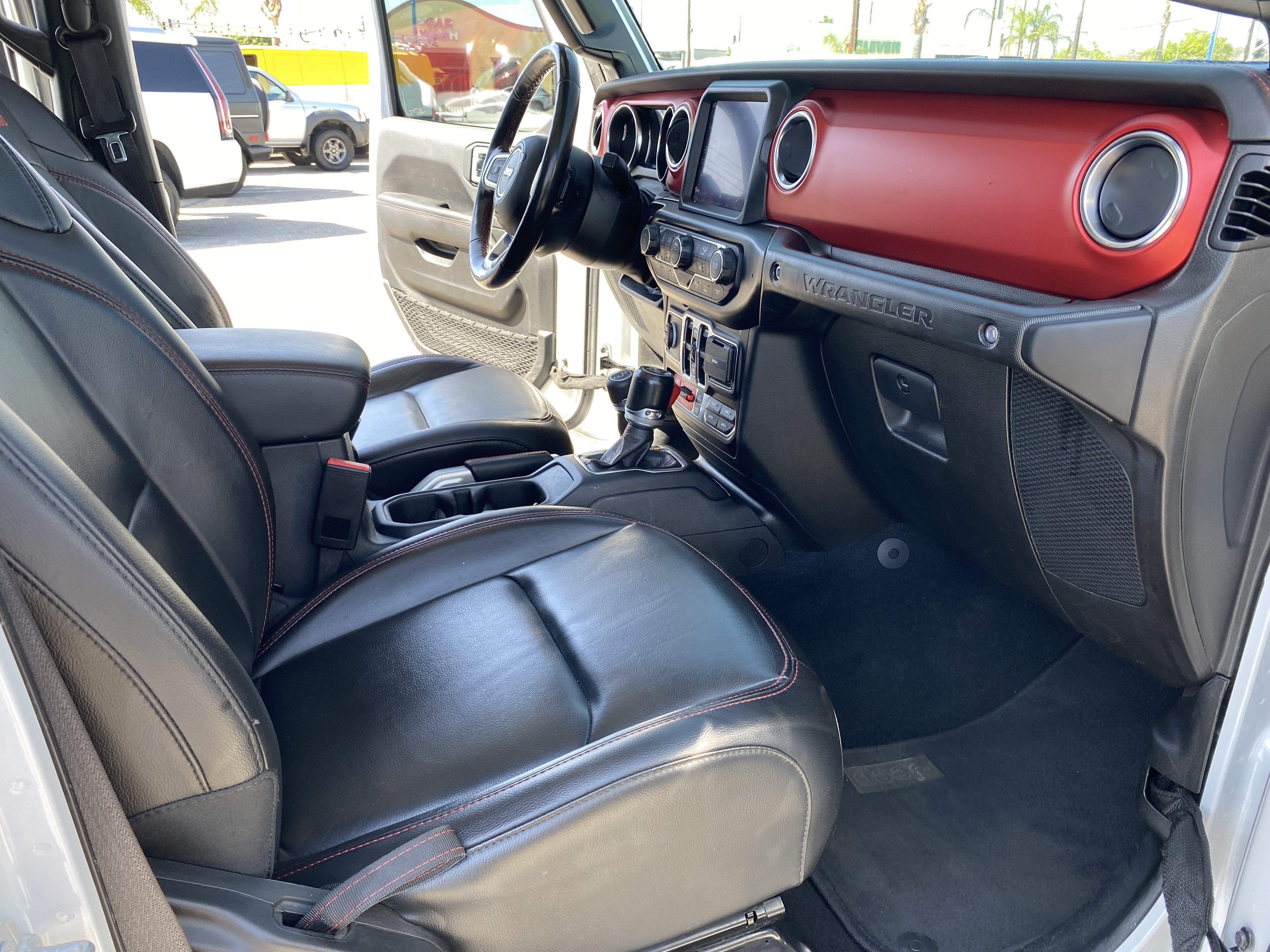 Used 2022 Jeep Wrangler Unlimited Rubicon w/ Steel Bumper Group AWD/4WD image 22