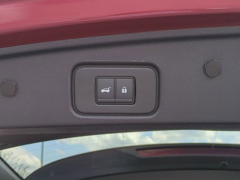 New 2026 Nissan Pathfinder SV FWD image 31